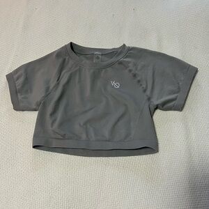 Vanquish elevate seamless cap sleeve crop t-shirt